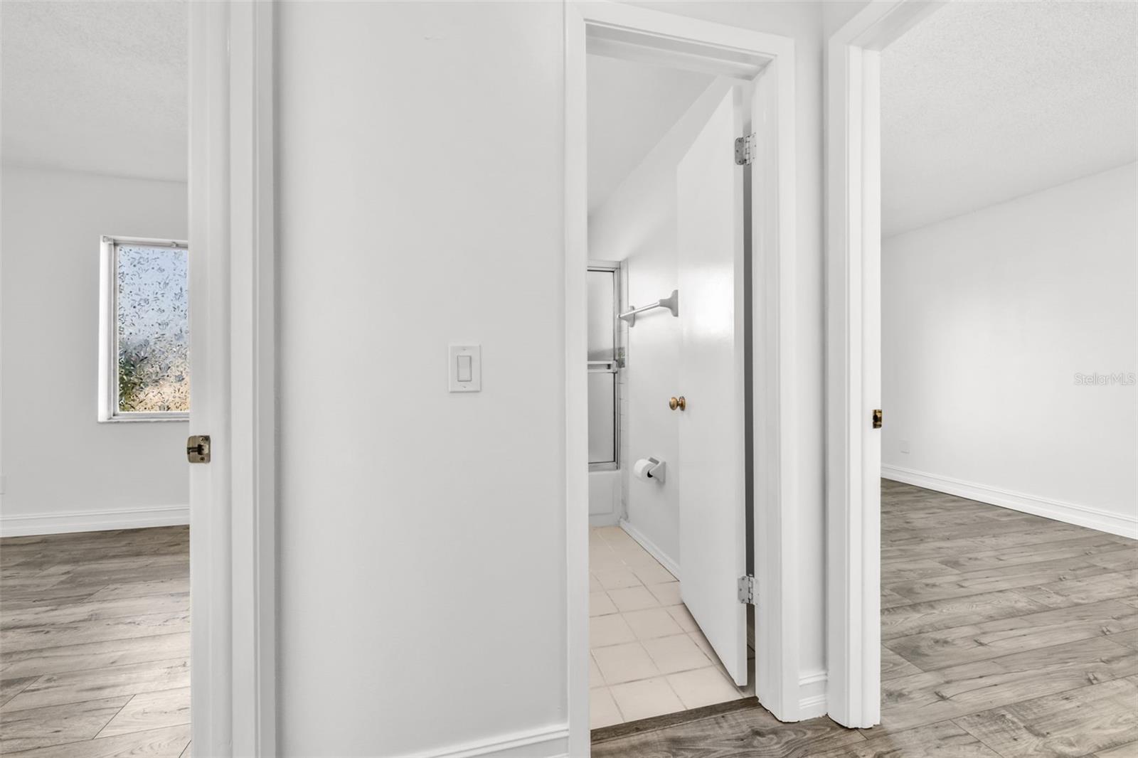 Image 35 of 50 For 2317 Woodleaf Court