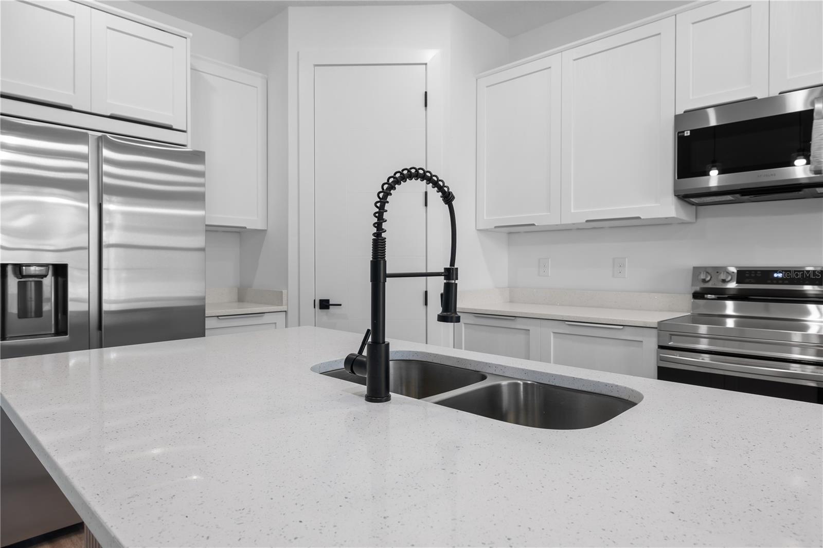 Image 10 of 50 For 143 Barrington Avenue