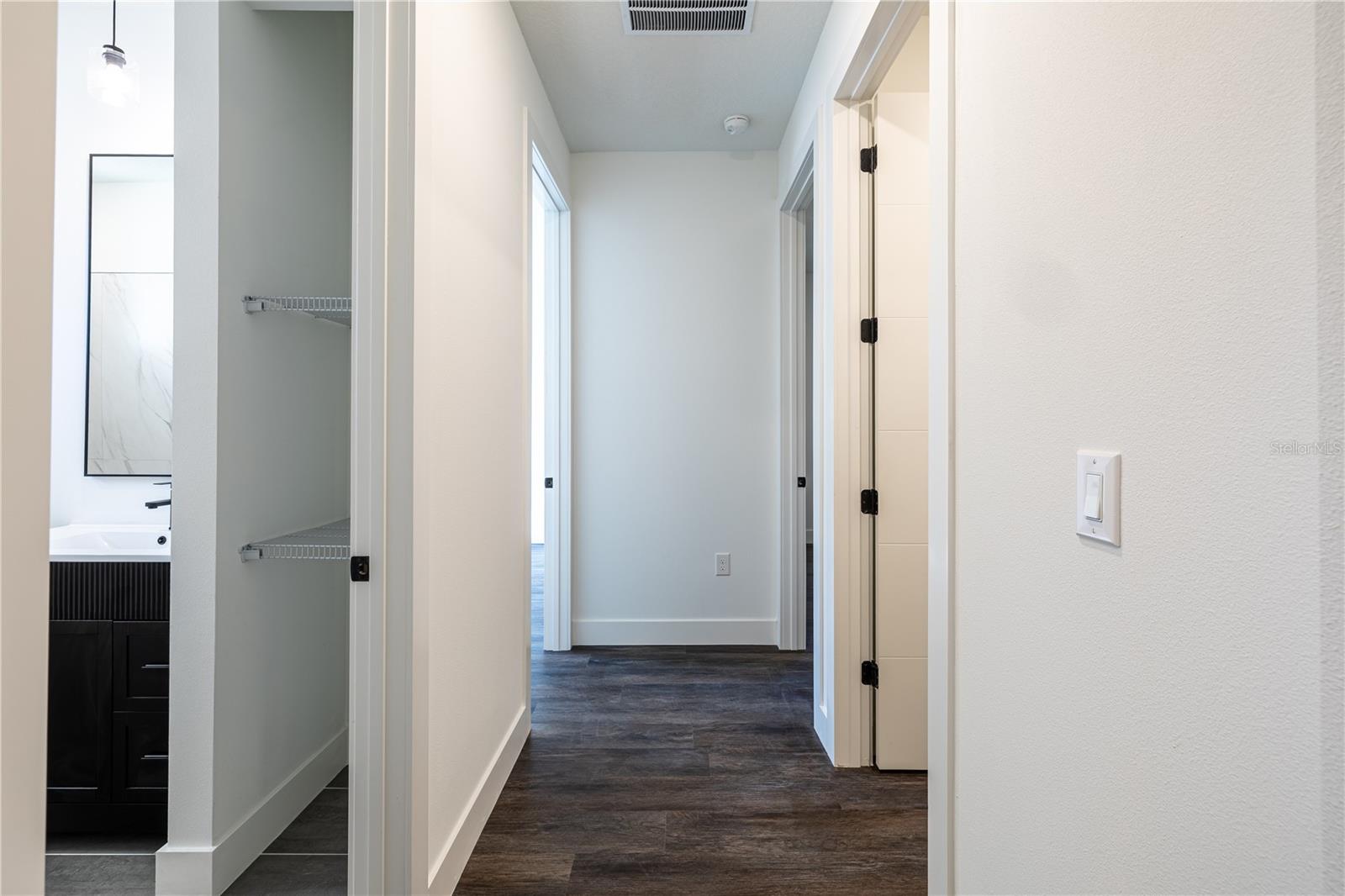 Image 18 of 50 For 143 Barrington Avenue