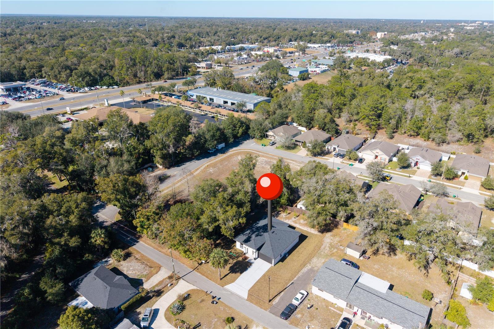 Image 49 of 50 For 143 Barrington Avenue