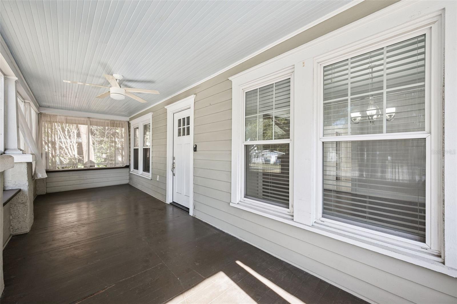 Image 9 of 37 For 352 Cambridge Boulevard