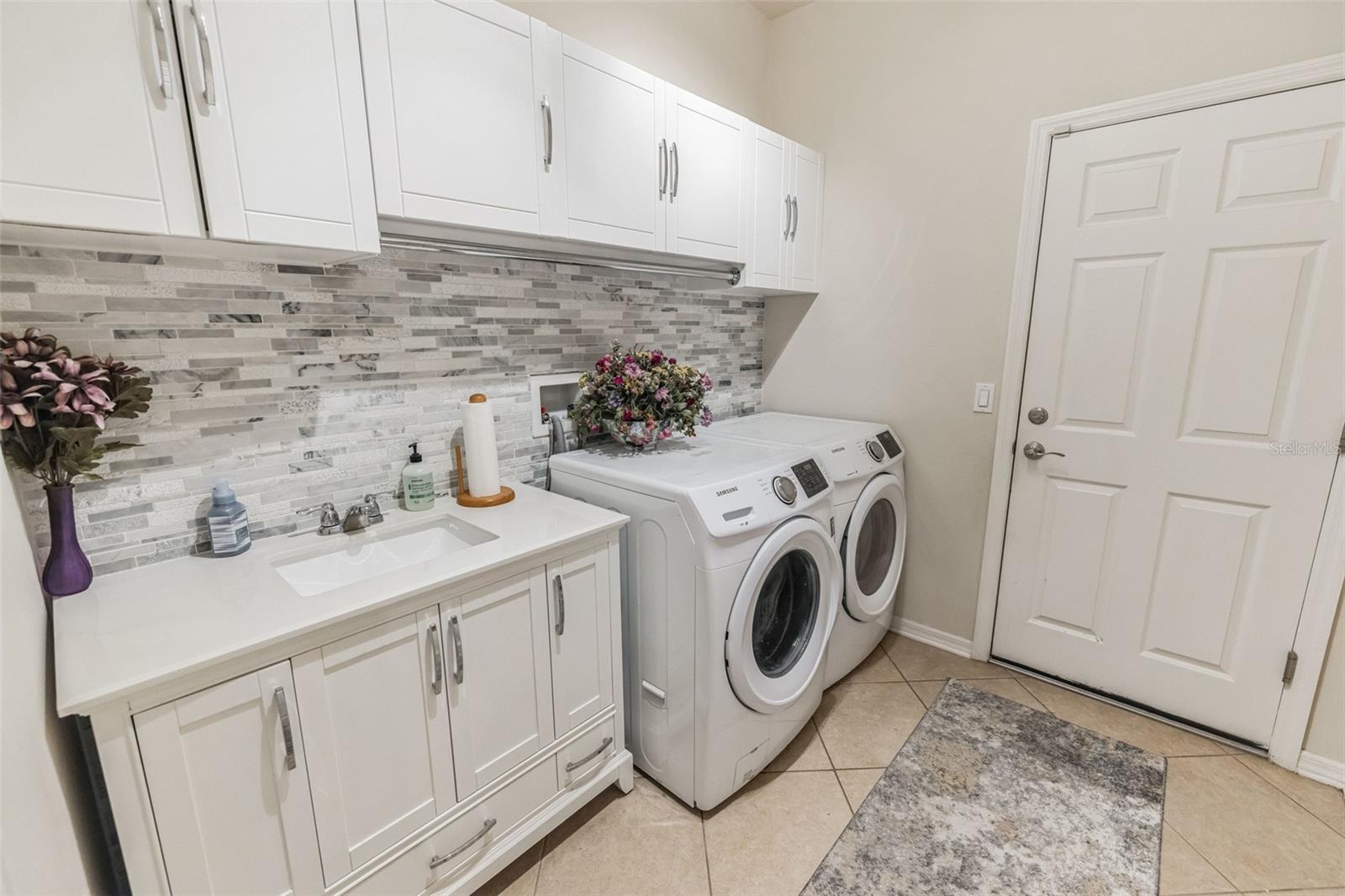 Image 38 of 57 For 3867 Wind Dancer Circle