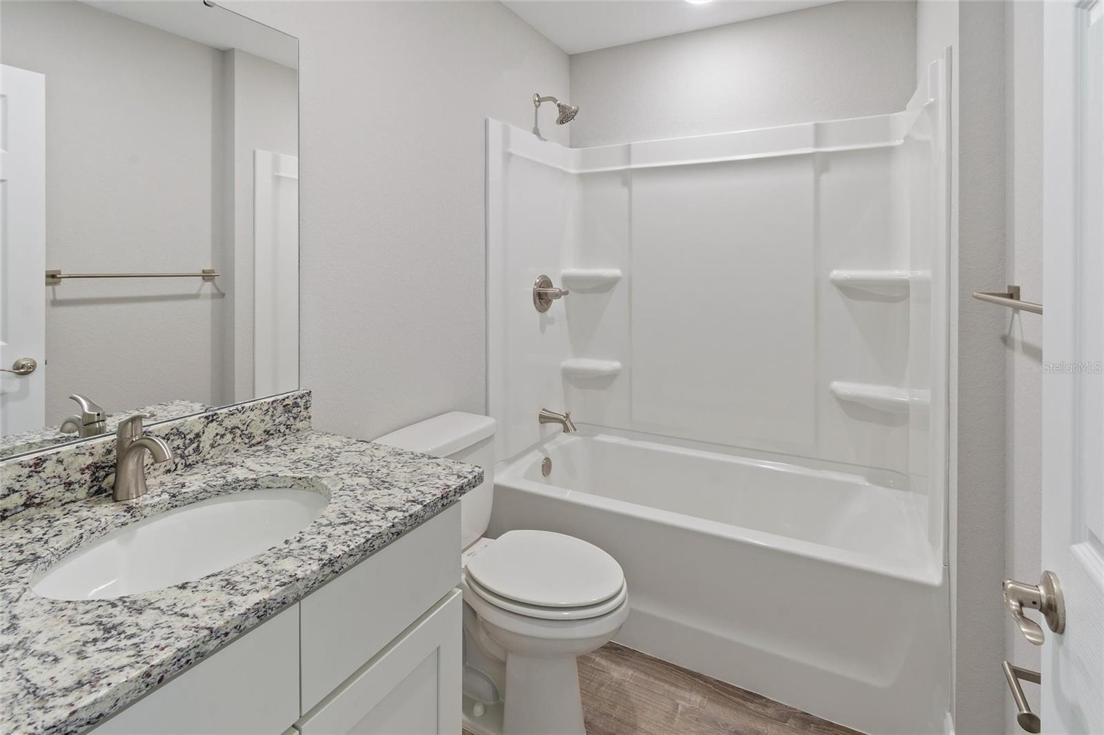 Image 17 of 25 For 1701 Lake Pioneer Drive