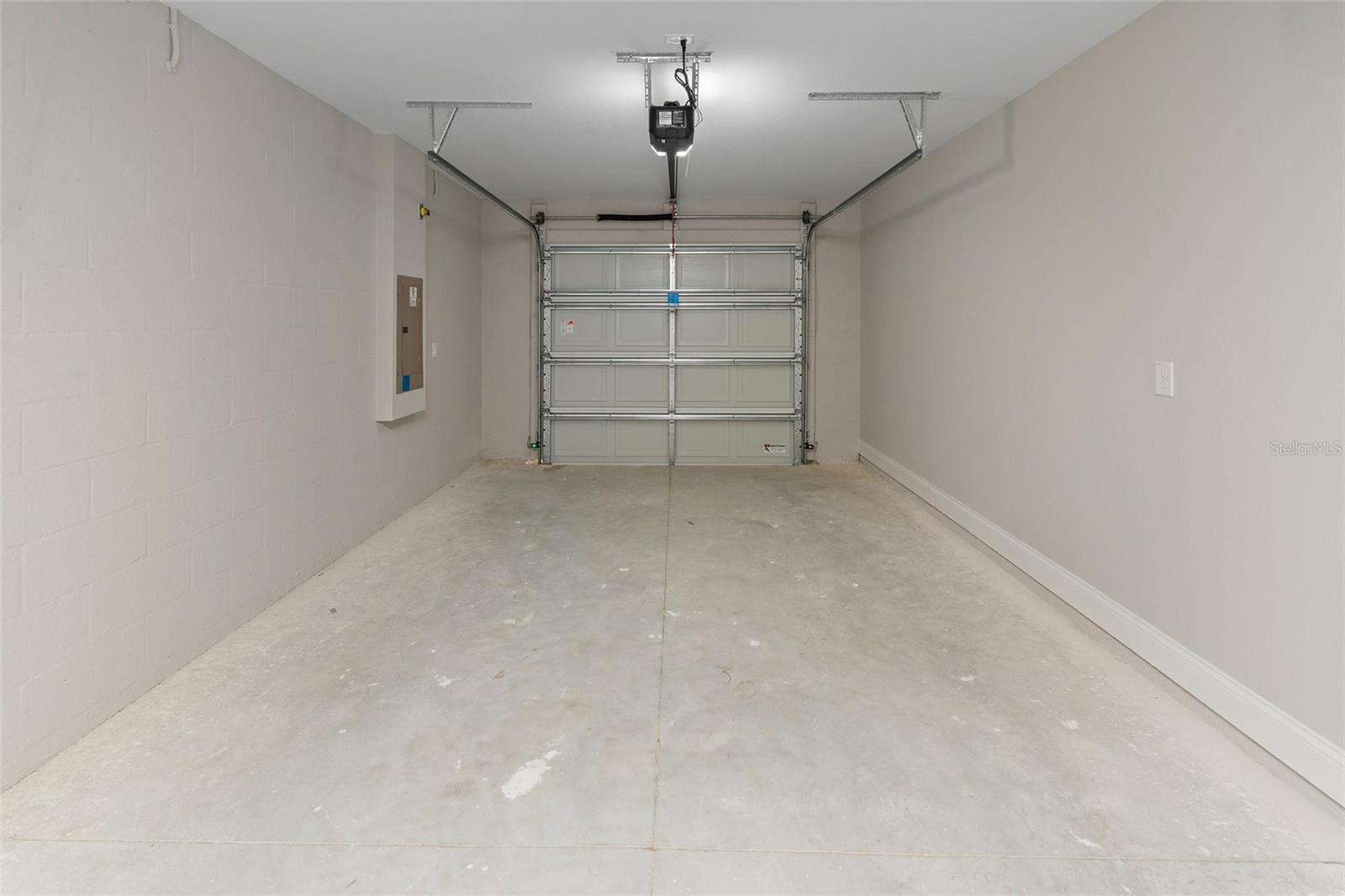 Image 21 of 25 For 1701 Lake Pioneer Drive