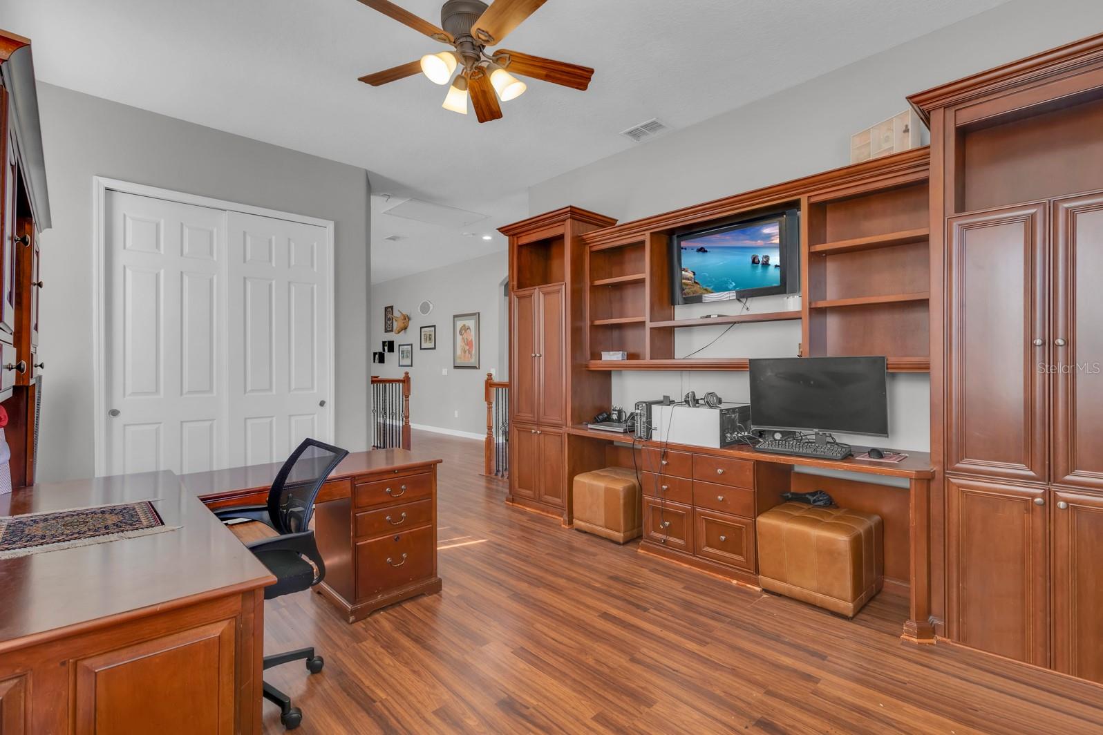 Image 21 of 49 For 1662 Swallowtail Lane