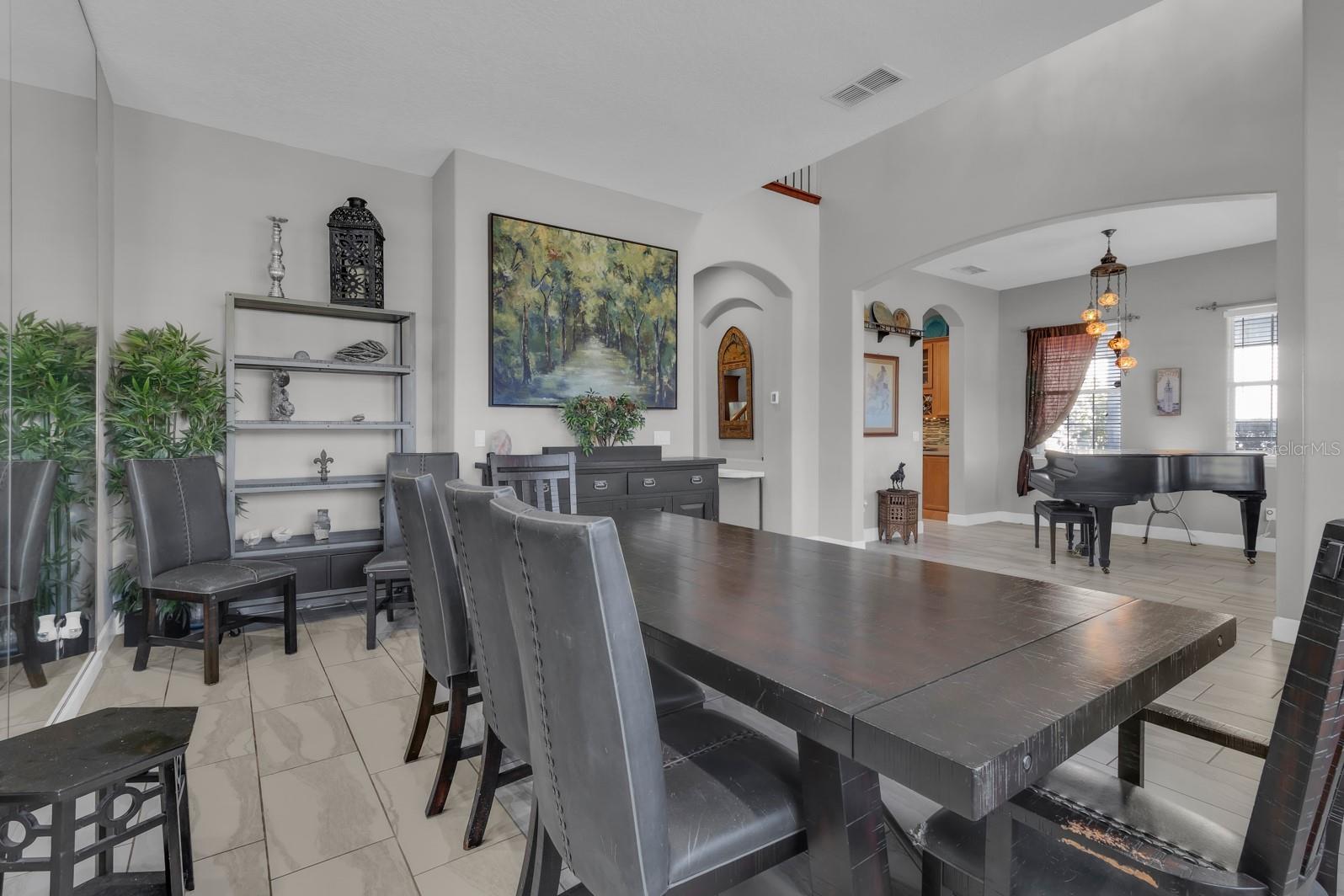 Image 26 of 49 For 1662 Swallowtail Lane