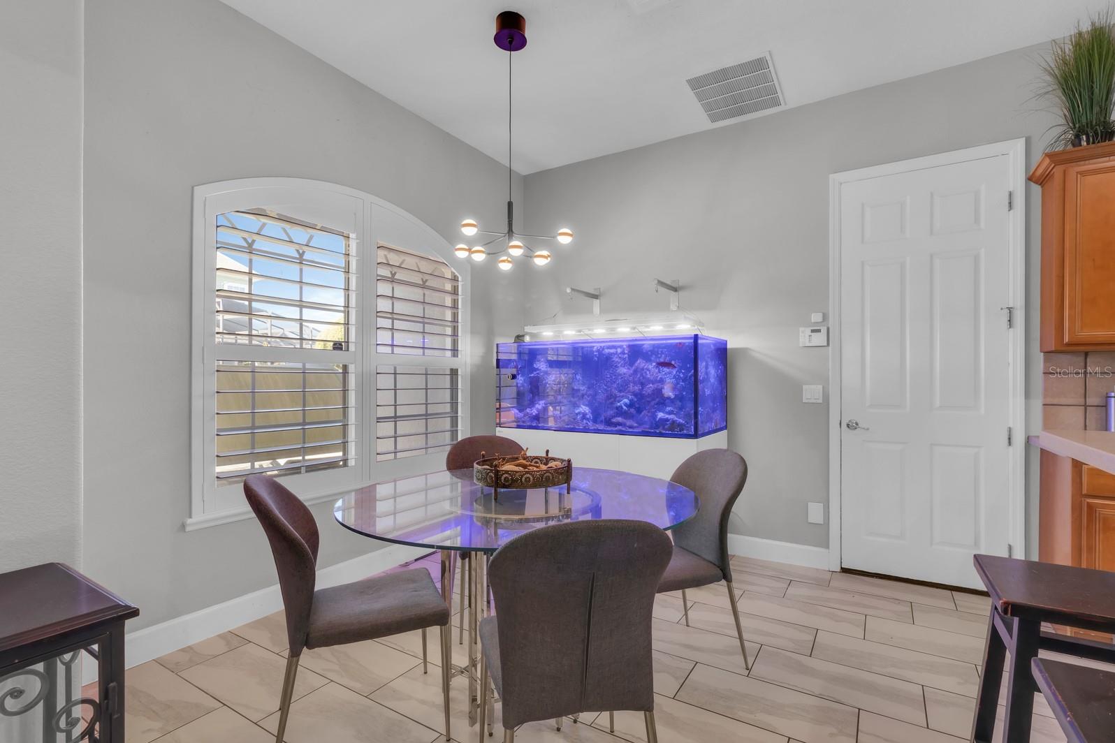 Image 32 of 49 For 1662 Swallowtail Lane