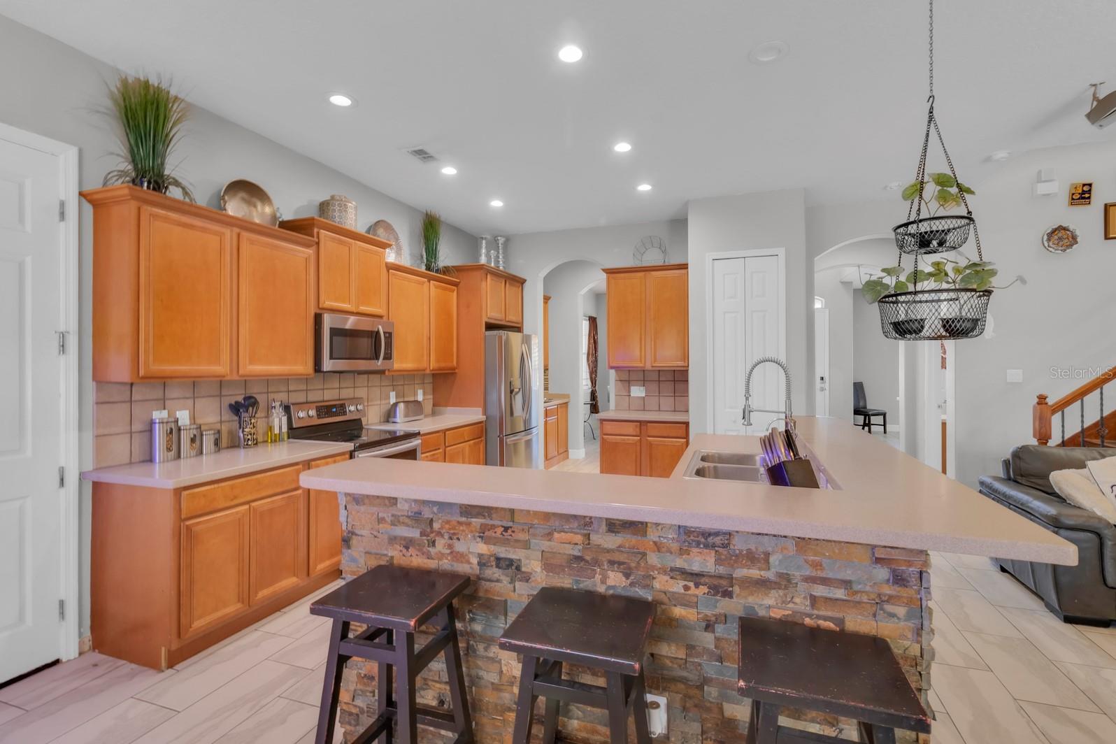 Image 33 of 49 For 1662 Swallowtail Lane