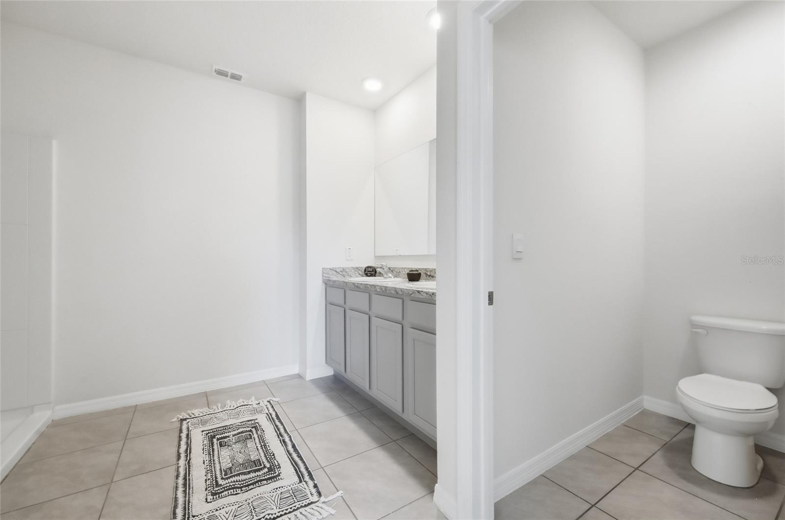 Image 21 of 36 For 706 Chinoy Road