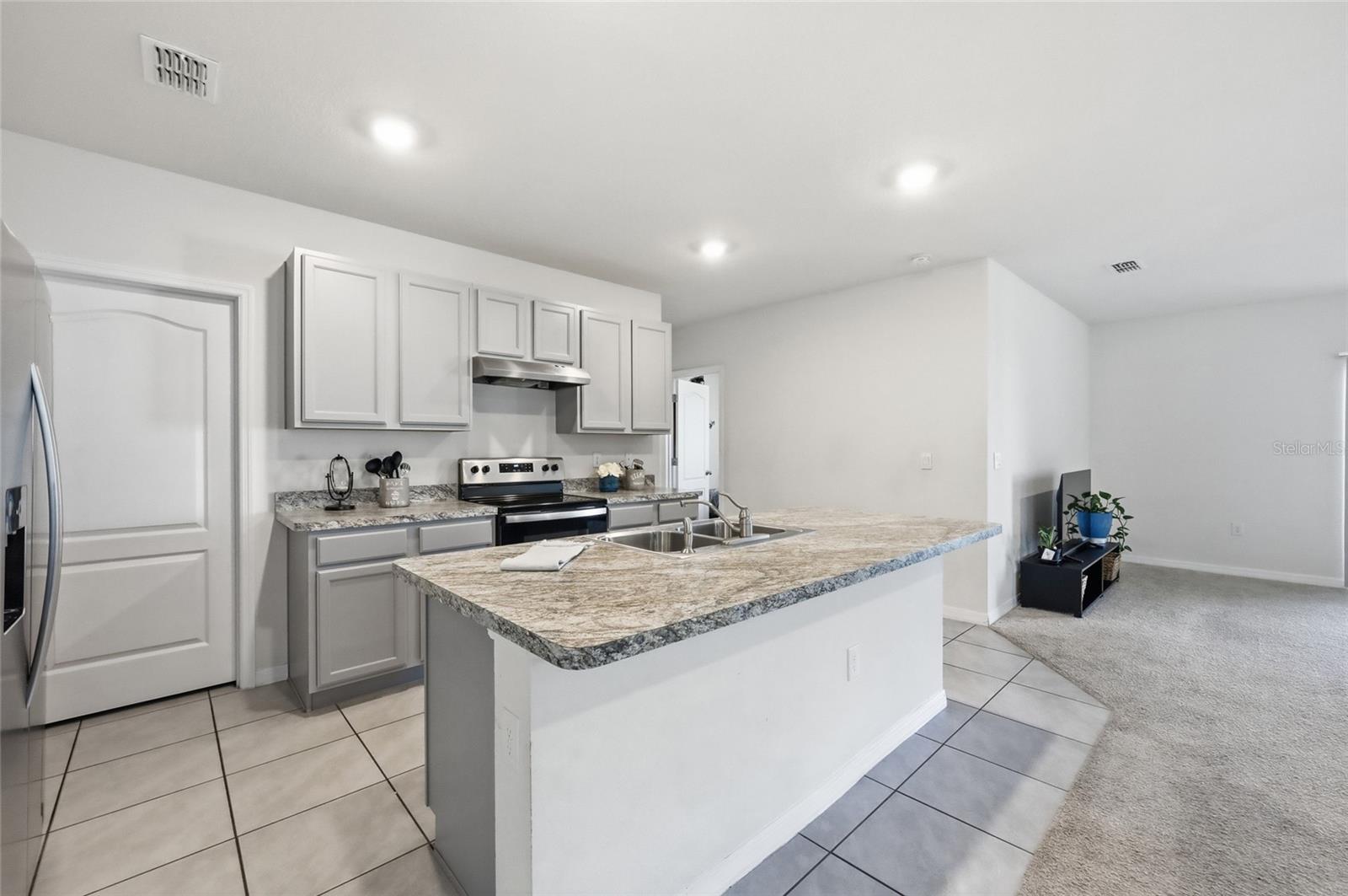 Image 8 of 36 For 706 Chinoy Road