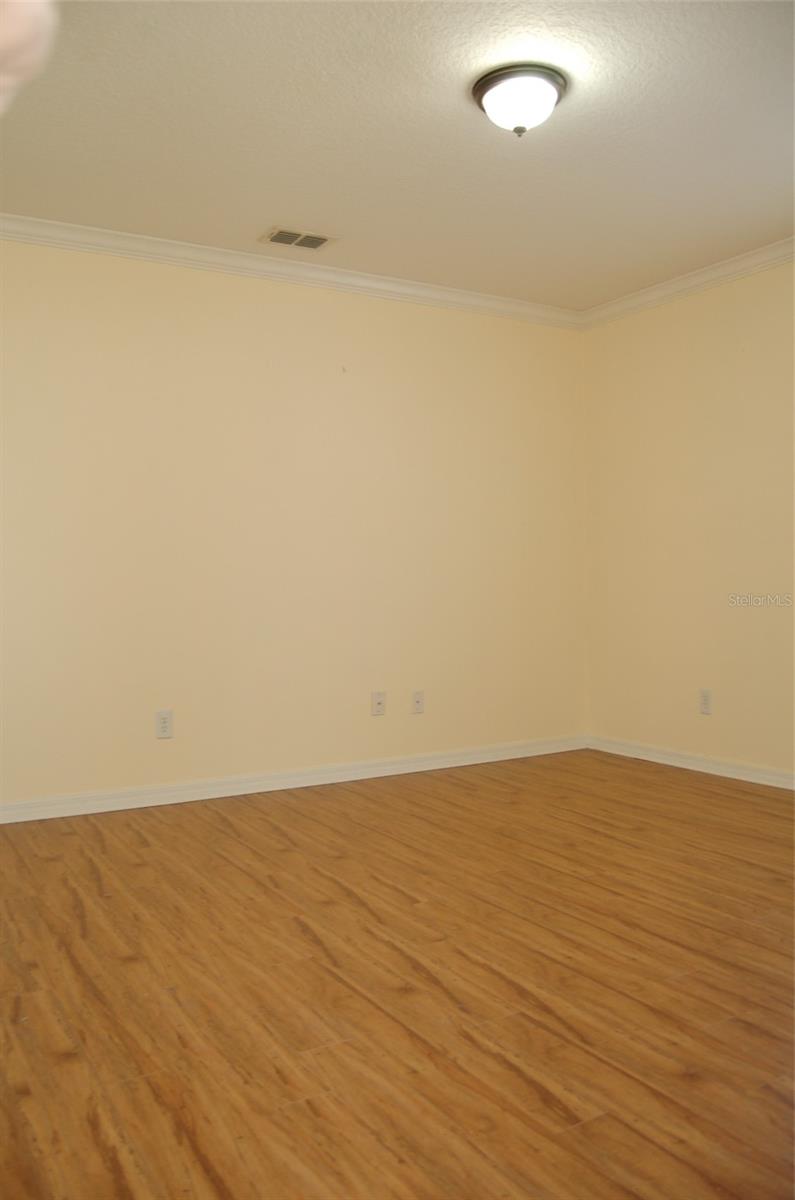 Image 16 of 24 For 344 Sky Valley Street