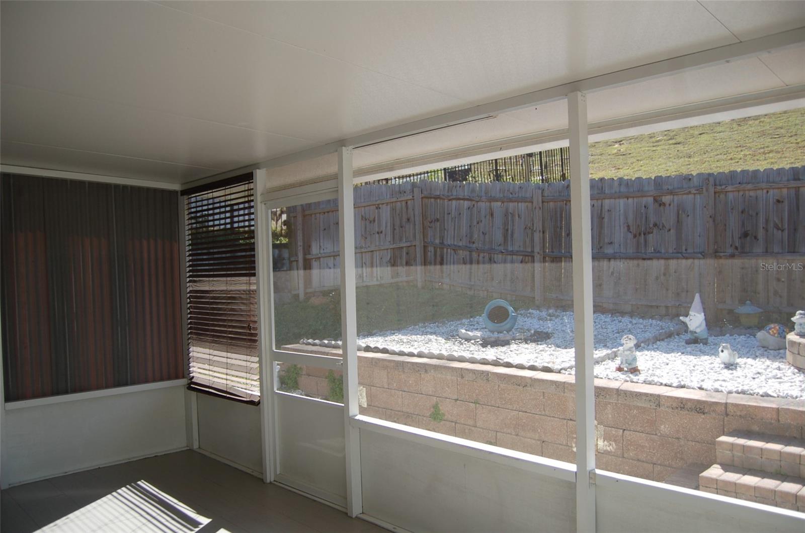 Image 19 of 24 For 344 Sky Valley Street