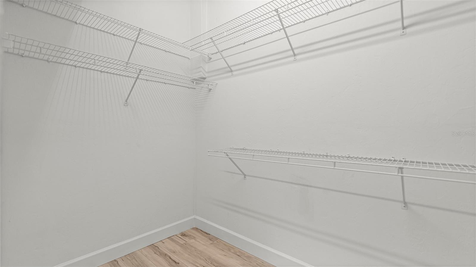 Image 33 of 43 For 9428 39th Avenue