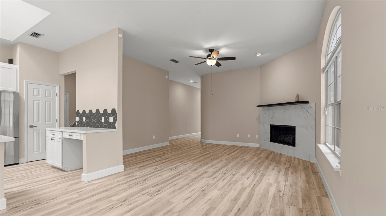 Image 8 of 43 For 9428 39th Avenue