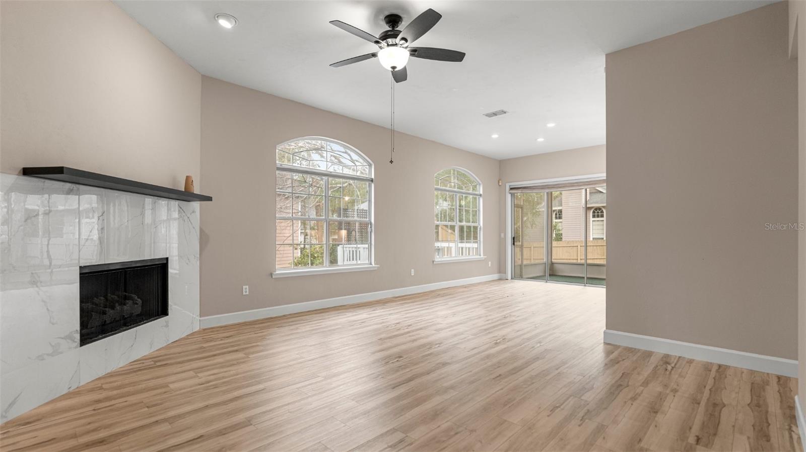 Image 9 of 43 For 9428 39th Avenue