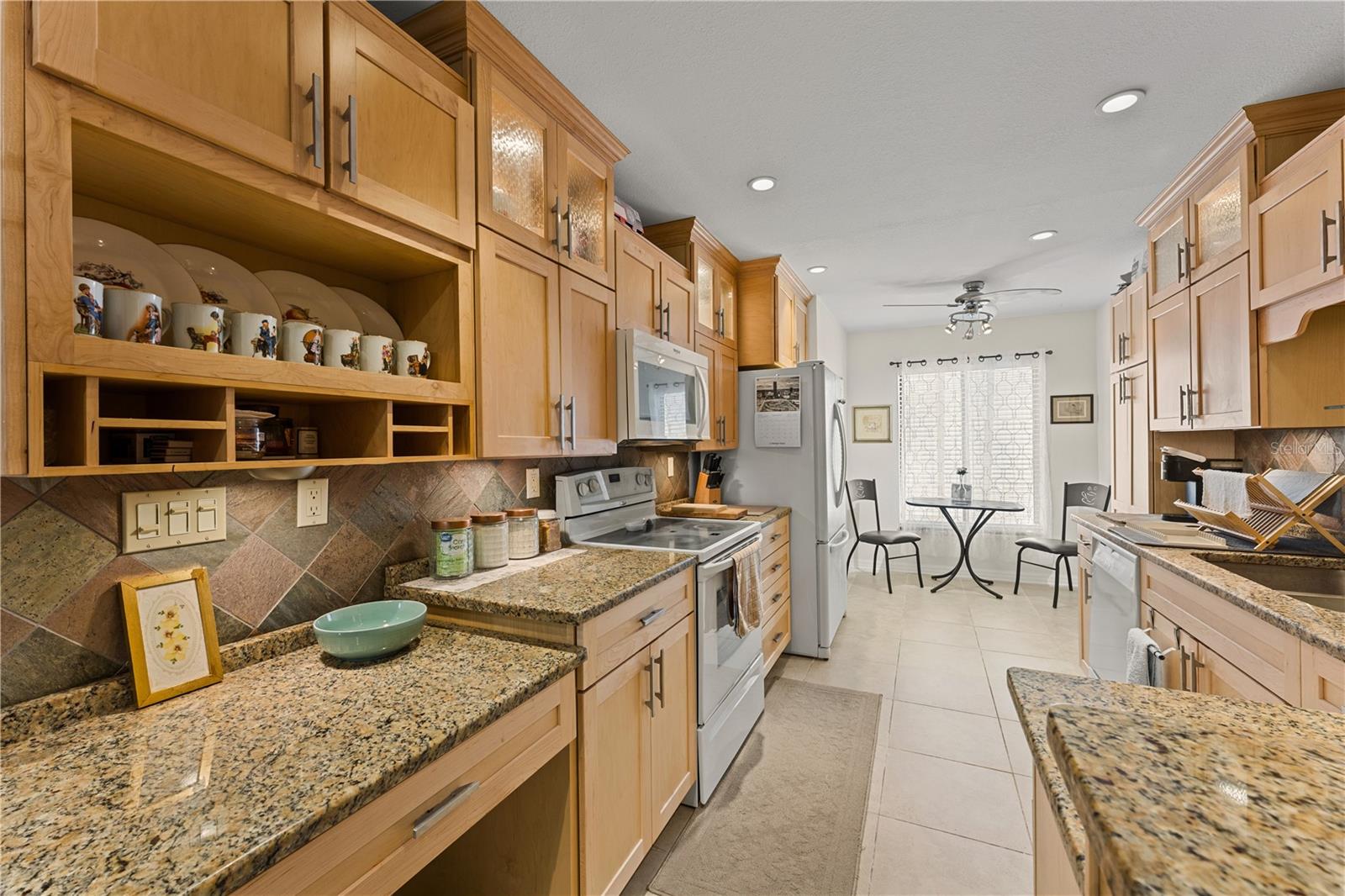 Image 14 of 39 For 7310 Sunshine Skyway Lane S 112