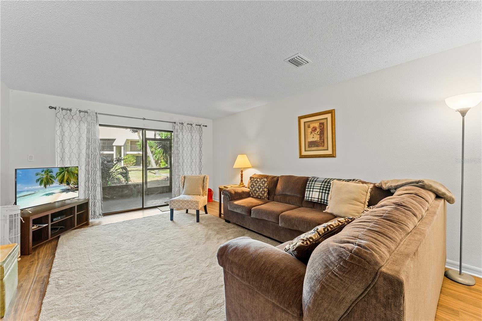 Image 17 of 39 For 7310 Sunshine Skyway Lane S 112