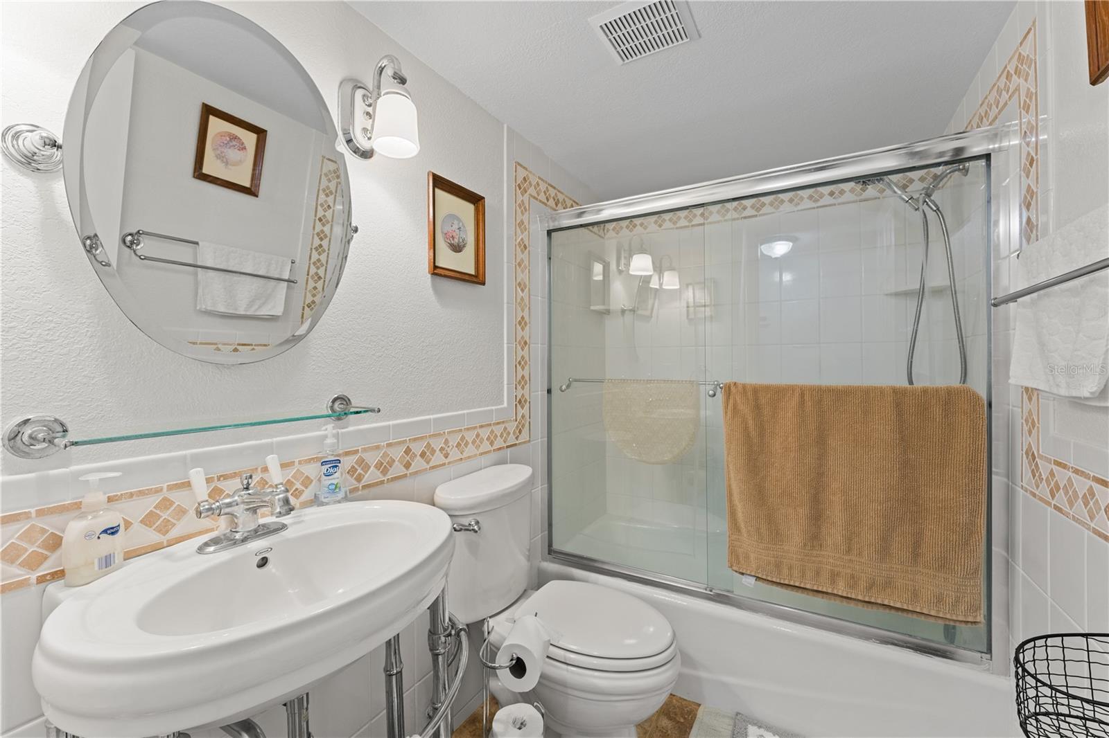 Image 28 of 39 For 7310 Sunshine Skyway Lane S 112