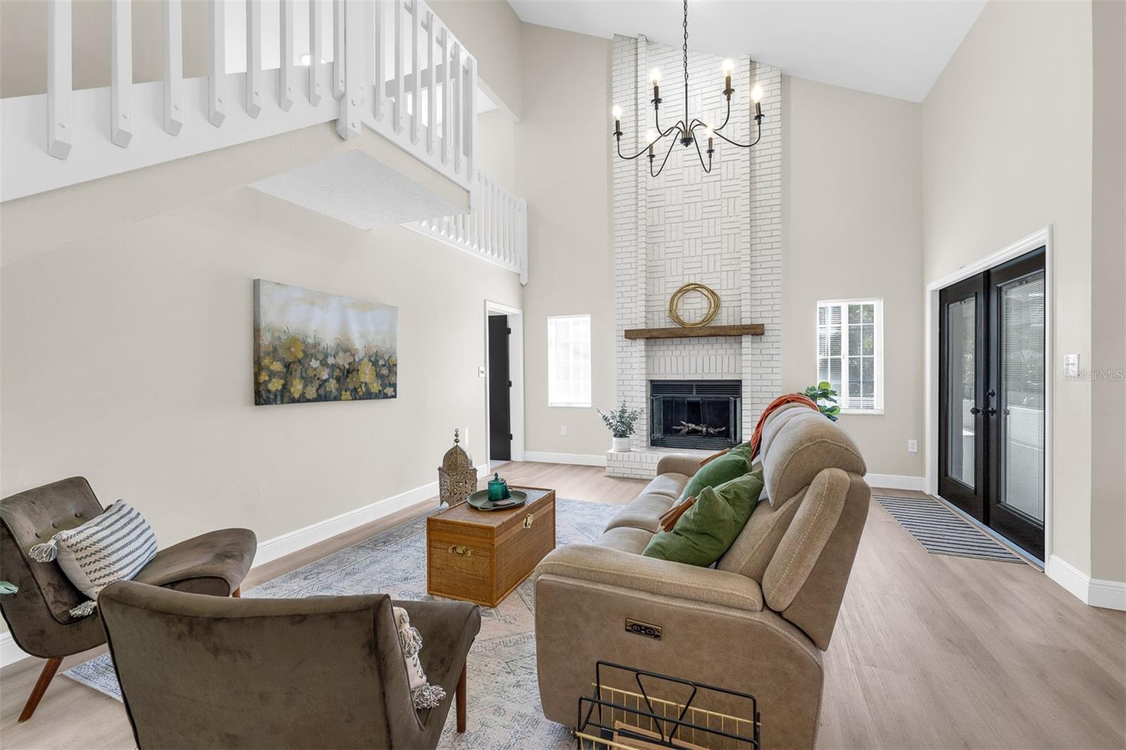 Image 12 of 61 For 1216 Linmar Avenue