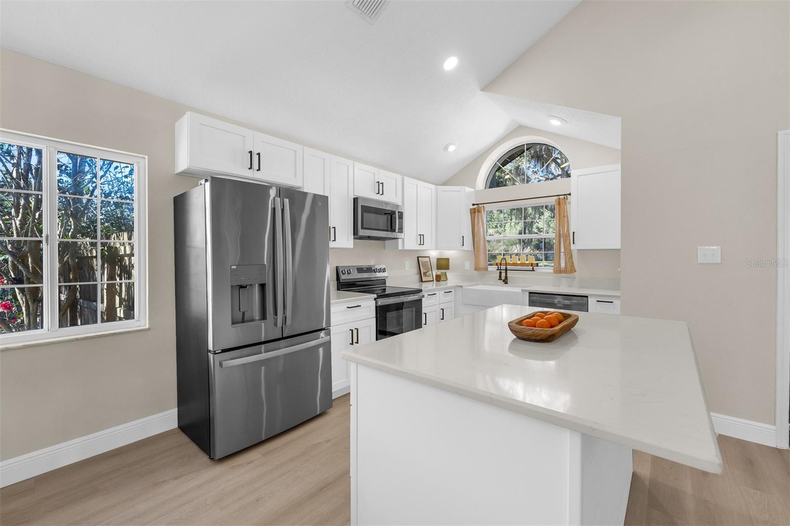 Image 14 of 61 For 1216 Linmar Avenue