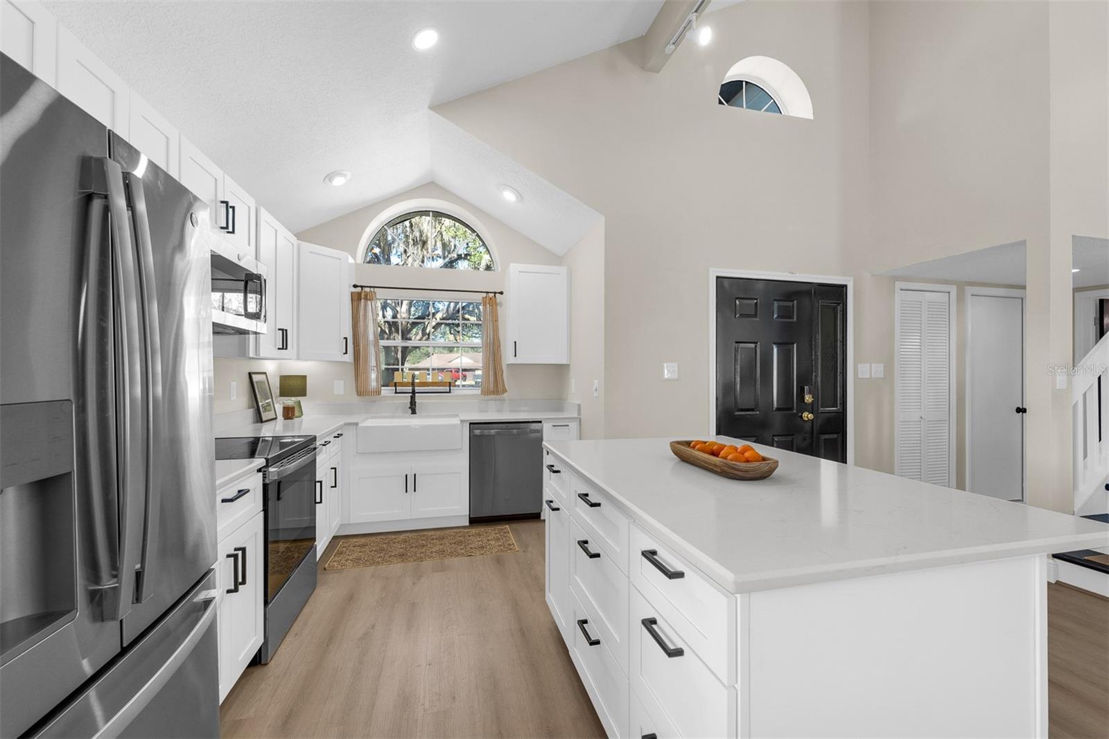 Image 15 of 61 For 1216 Linmar Avenue