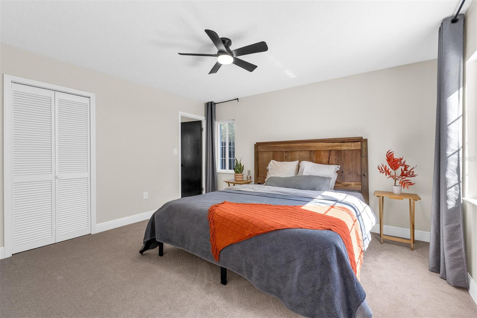 Image 20 of 61 For 1216 Linmar Avenue