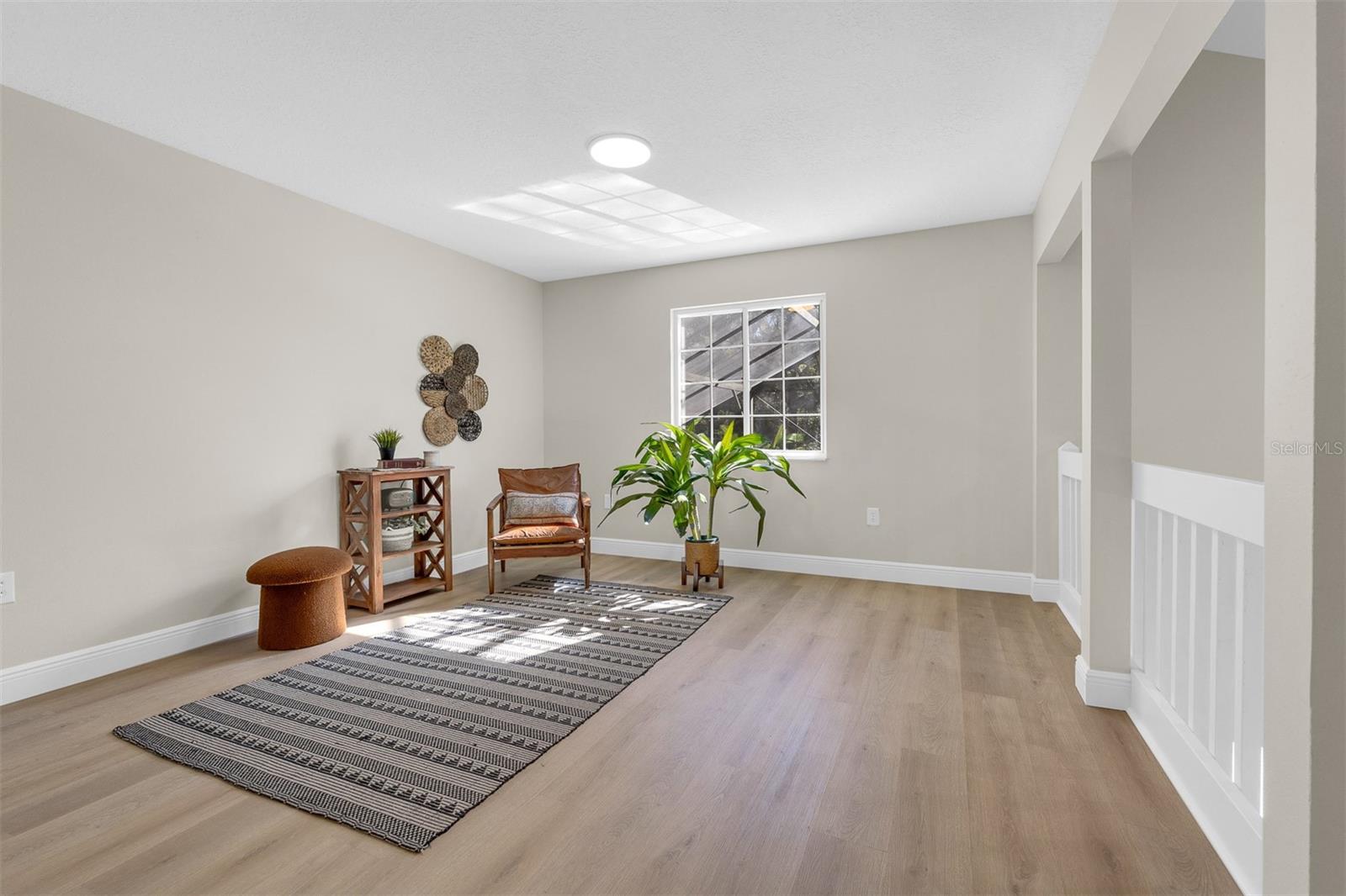 Image 28 of 61 For 1216 Linmar Avenue