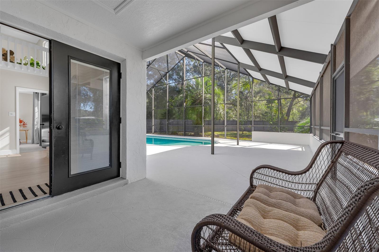 Image 38 of 61 For 1216 Linmar Avenue