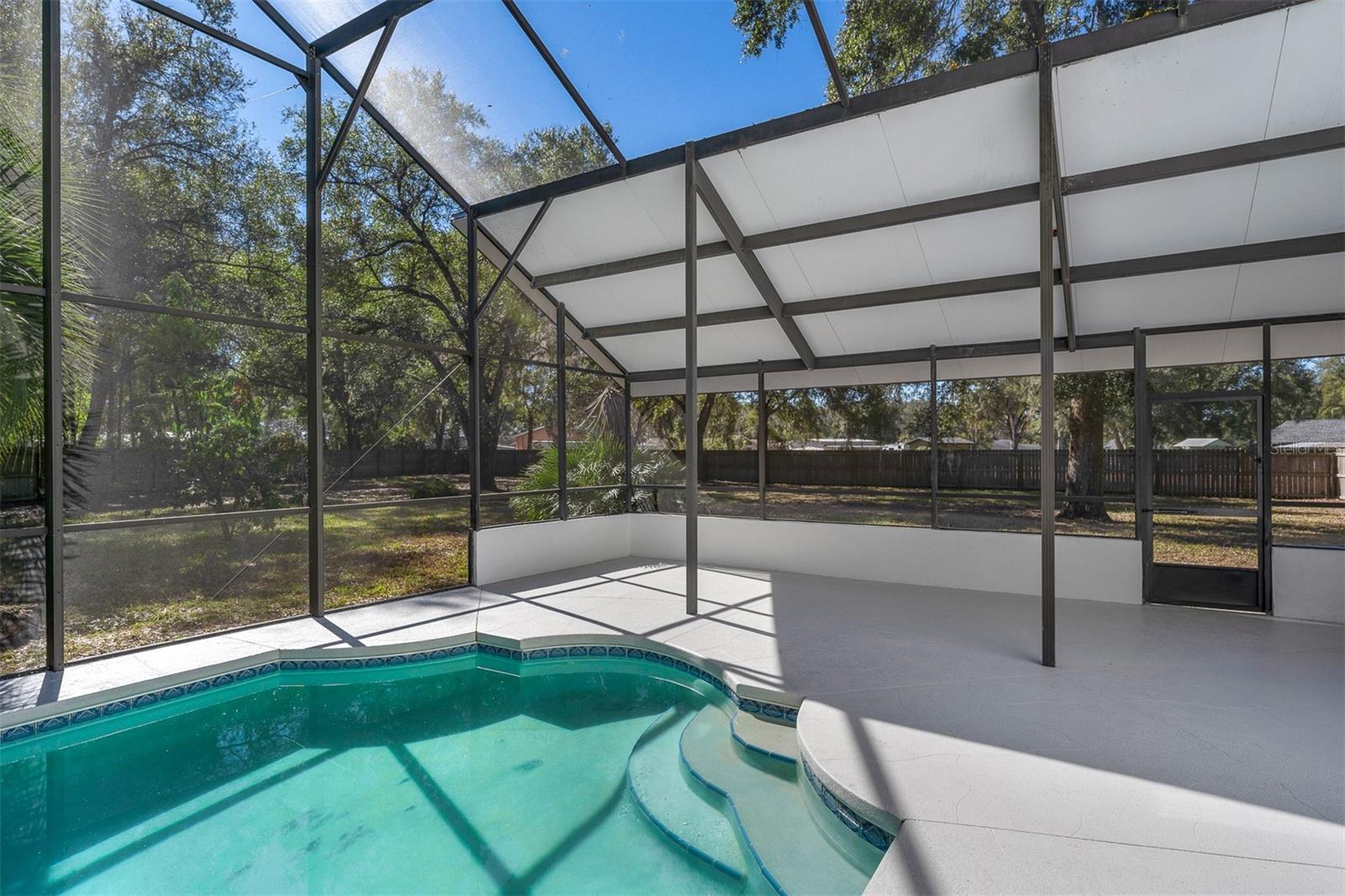 Image 43 of 61 For 1216 Linmar Avenue