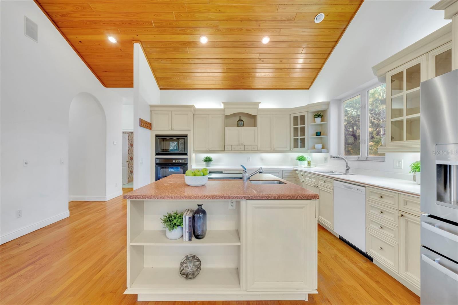 Image 24 of 54 For 641 Pine Hill Boulevard