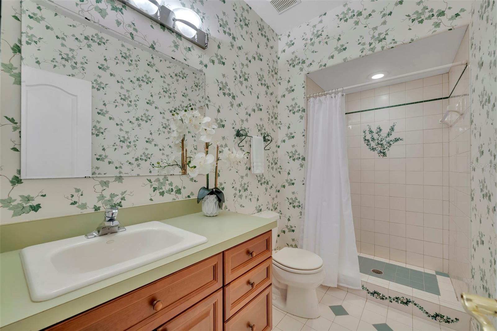 Image 31 of 54 For 641 Pine Hill Boulevard