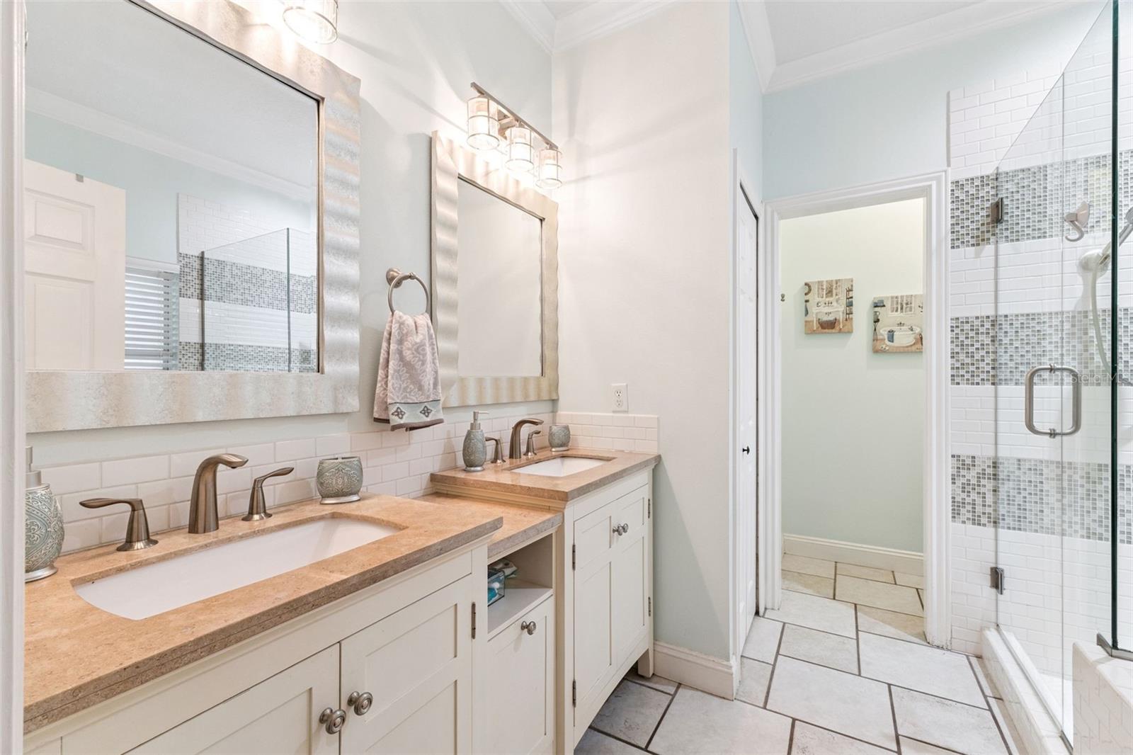 Image 19 of 42 For 5463 Gemgold Court