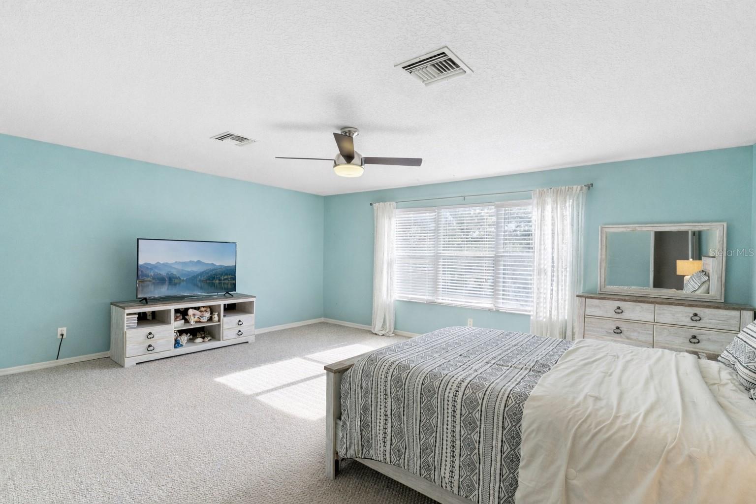 Image 25 of 42 For 5463 Gemgold Court