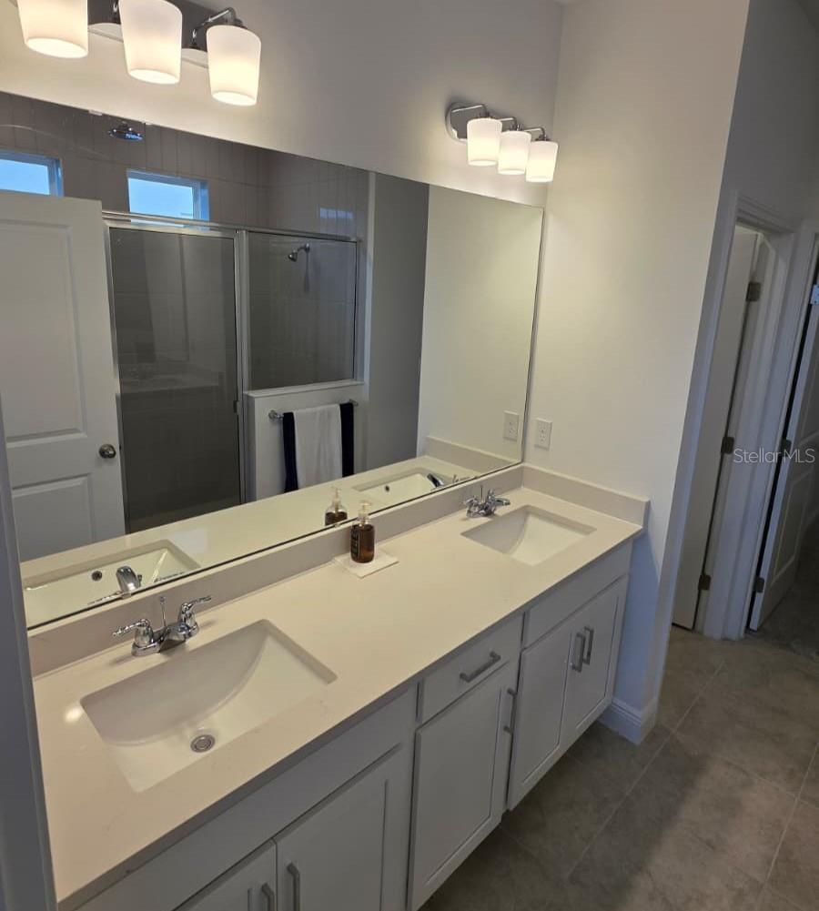 Image 20 of 39 For 2068 Asher Avenue