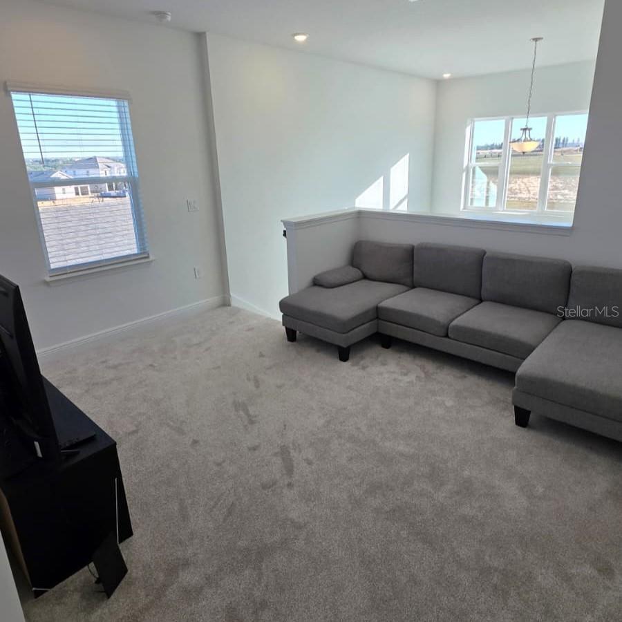 Image 28 of 39 For 2068 Asher Avenue