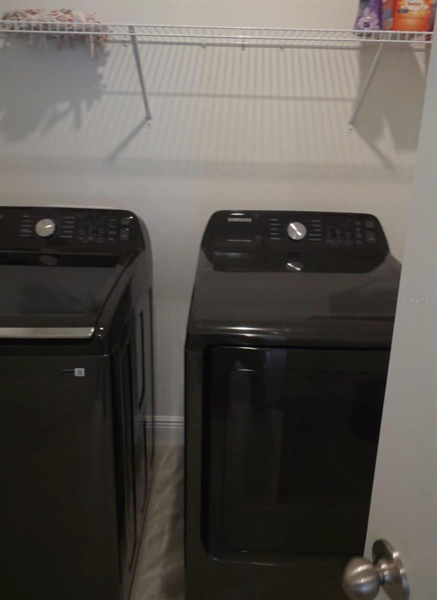 Image 38 of 39 For 2068 Asher Avenue