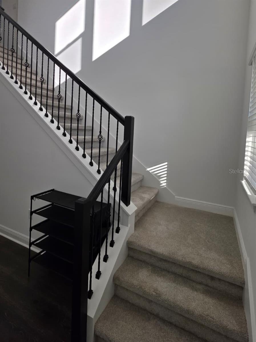 Image 4 of 39 For 2068 Asher Avenue