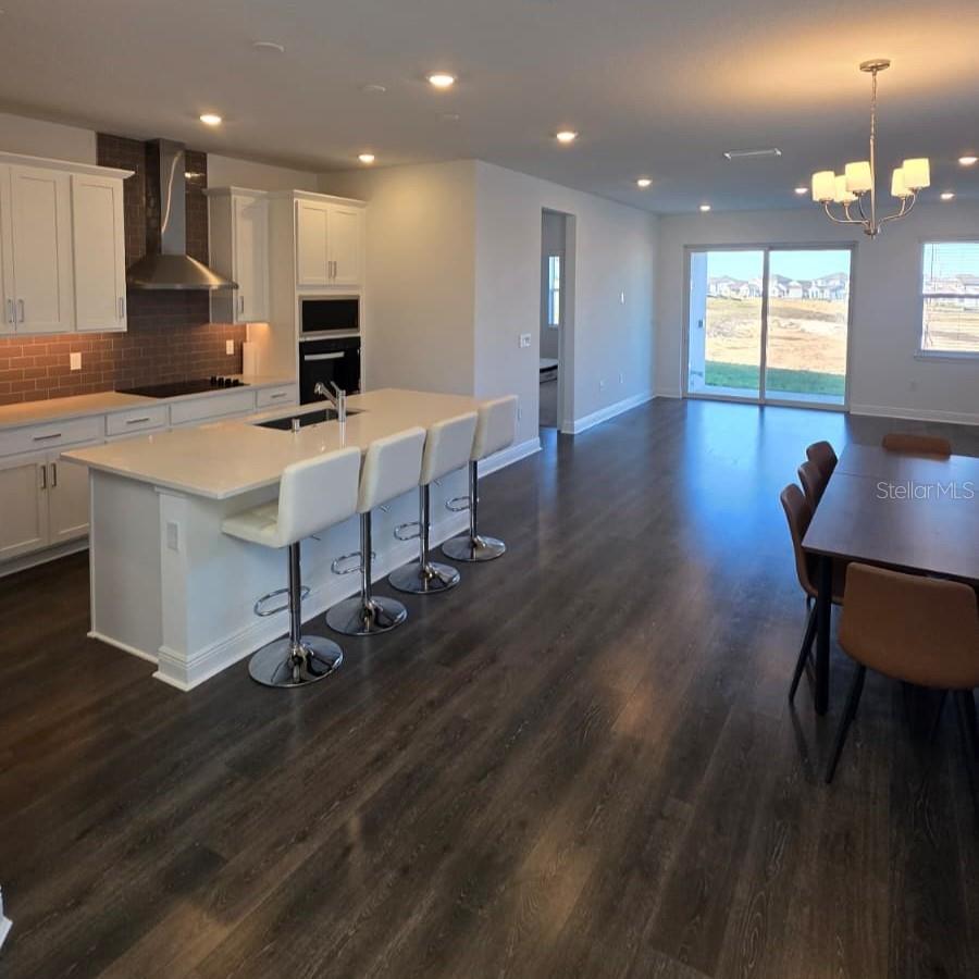 Image 6 of 39 For 2068 Asher Avenue