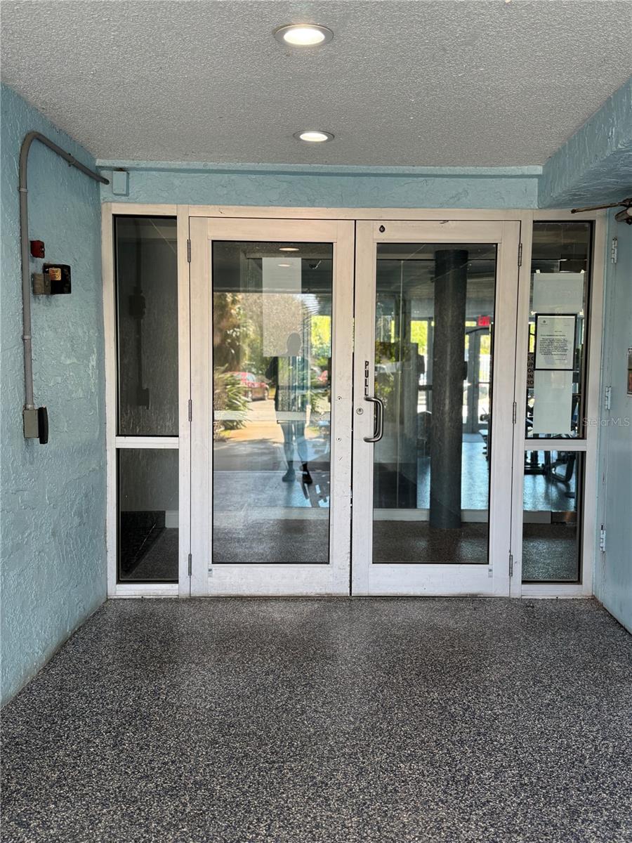 Image 15 of 19 For 3315 58th Avenue S 109