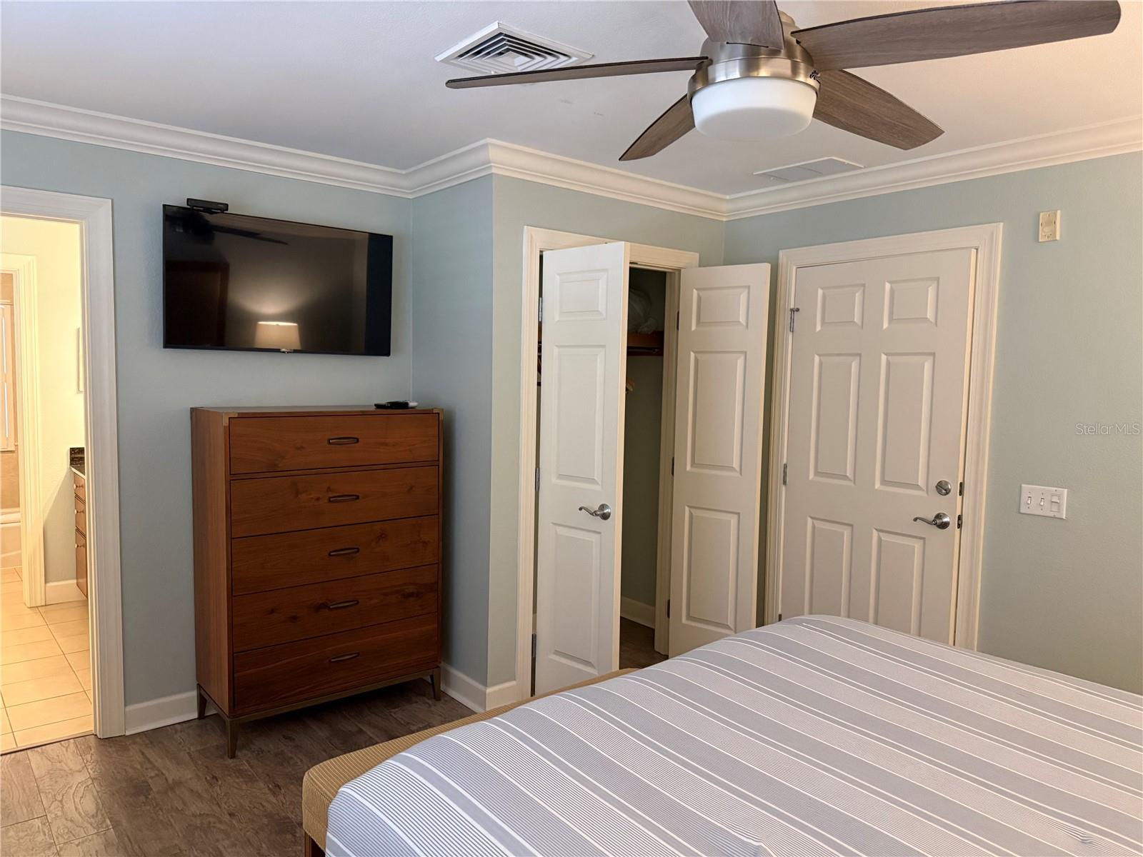 Image 40 of 67 For 1356 Centre Court Ridge Drive 204