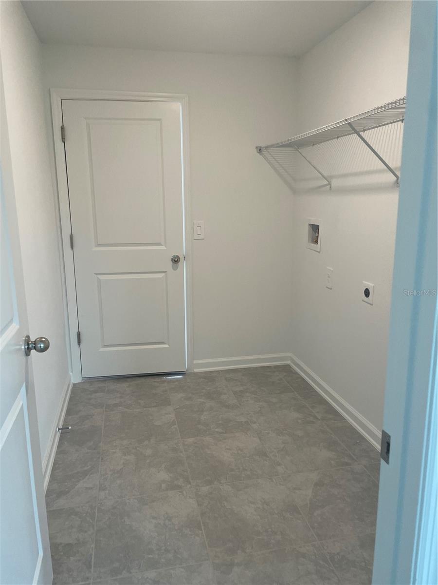 Image 15 of 17 For 612 Daring Drive