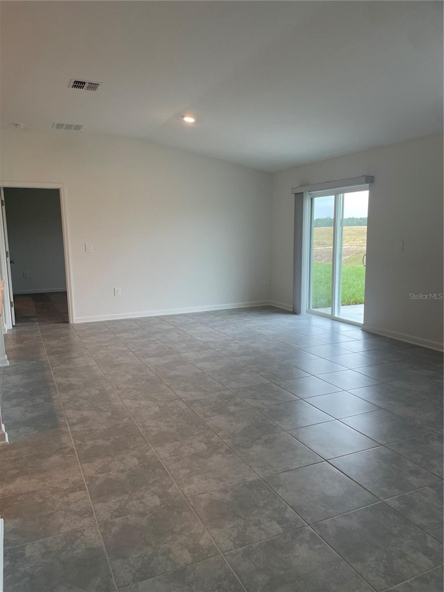 Image 16 of 17 For 612 Daring Drive