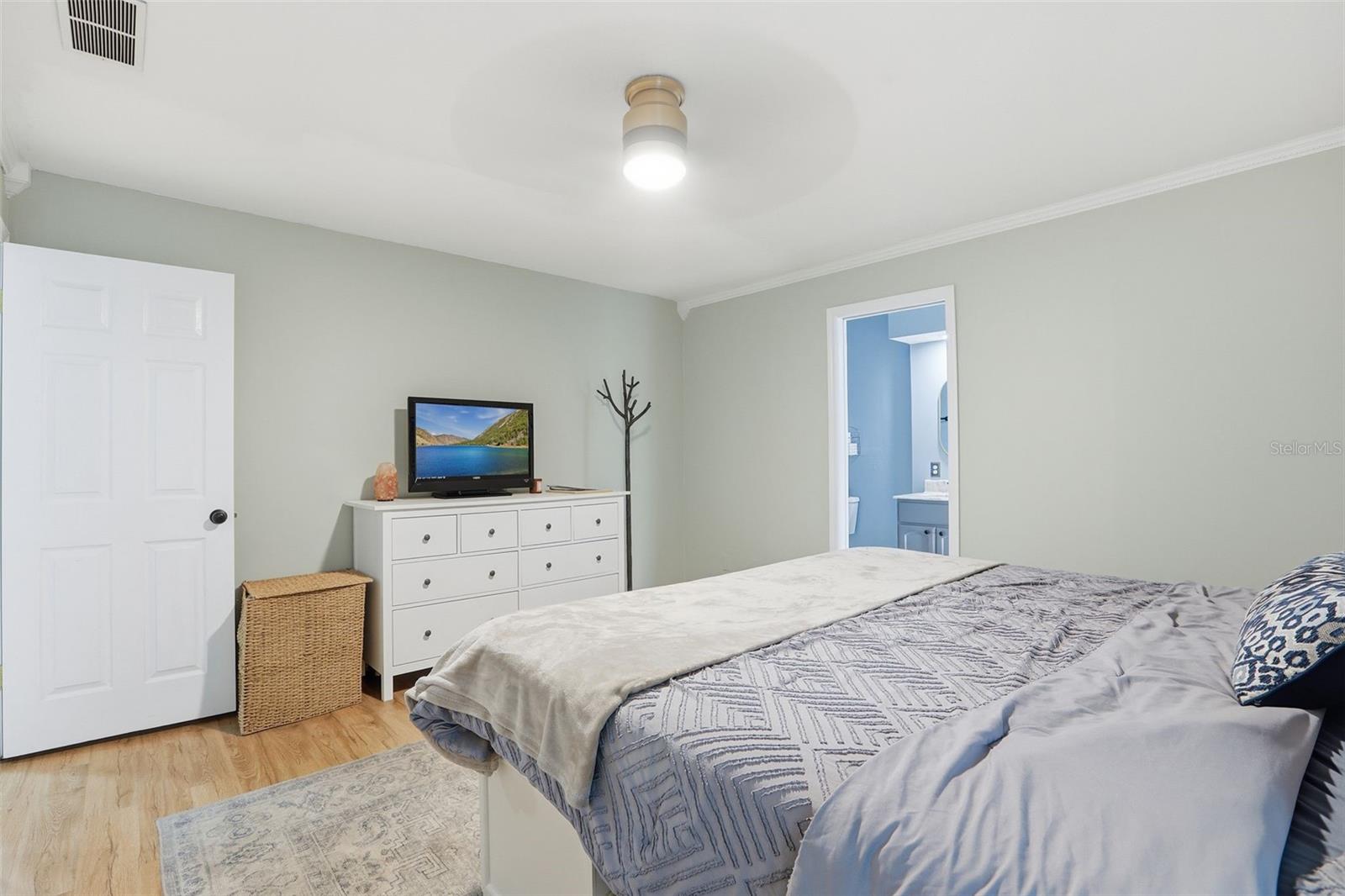 Image 30 of 63 For 138 Wagon Wheel Way