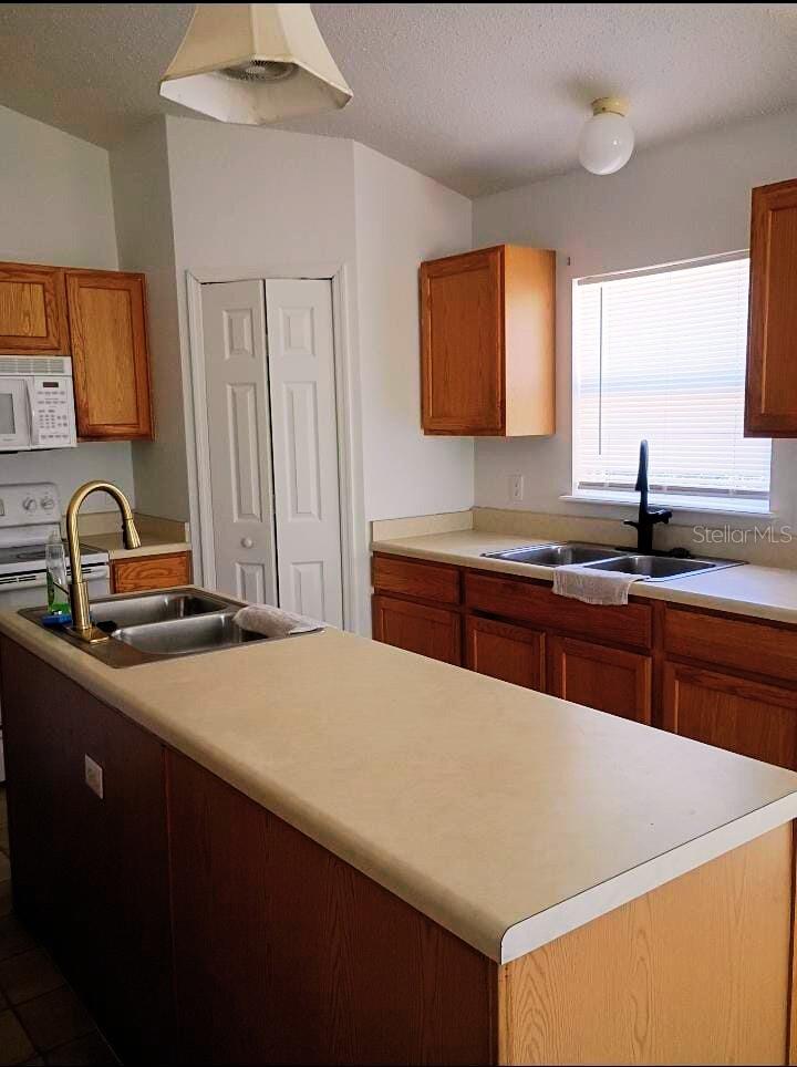 Image 9 of 10 For 10367 Flycatcher Road