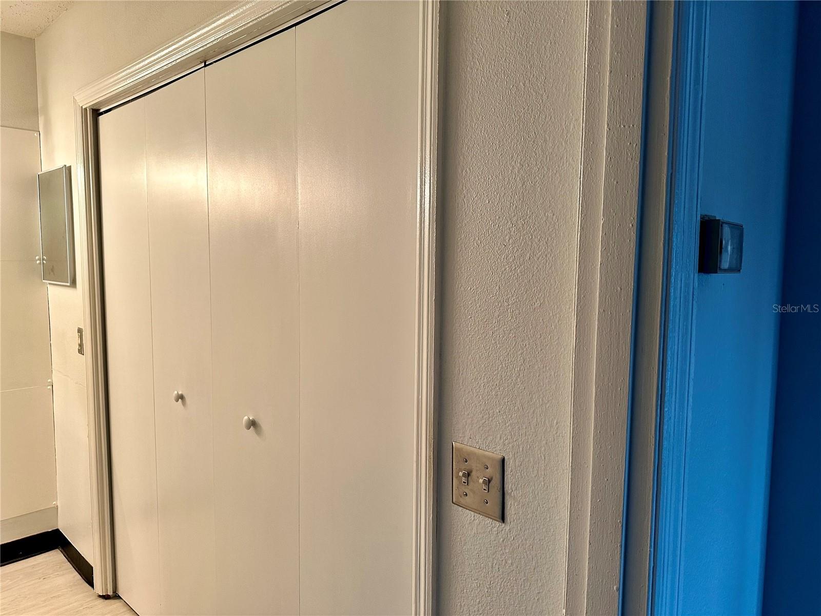 Image 10 of 18 For 435 Wymore Road 201