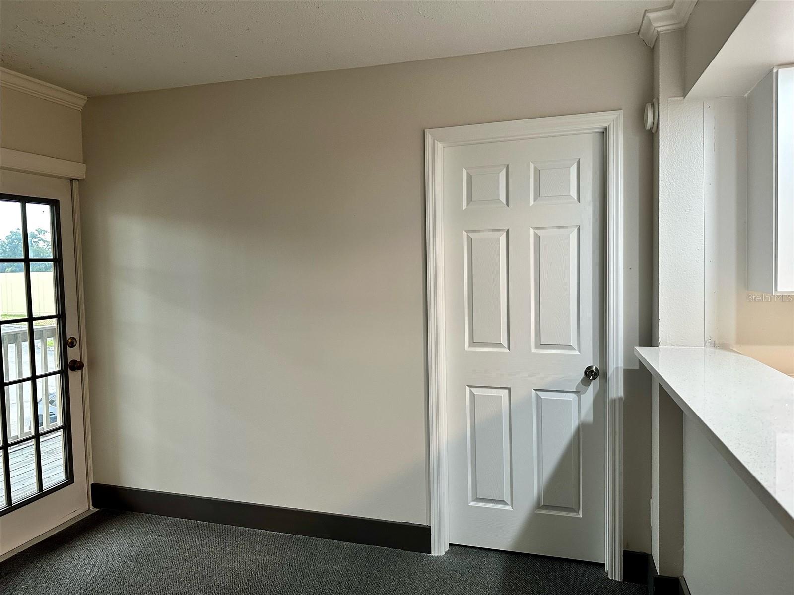 Image 8 of 18 For 435 Wymore Road 201