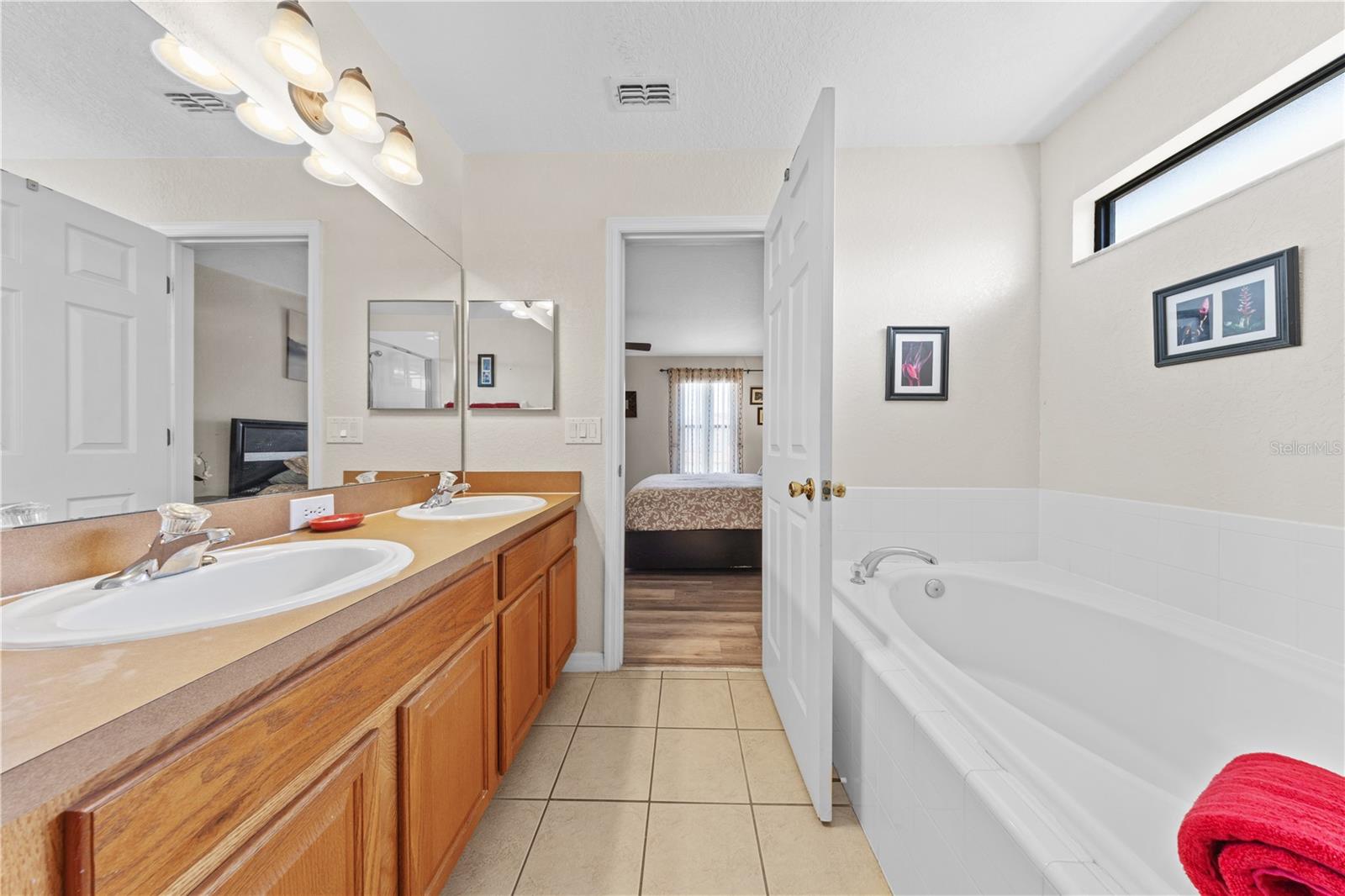 Image 36 of 65 For 114 Summer Place Loop