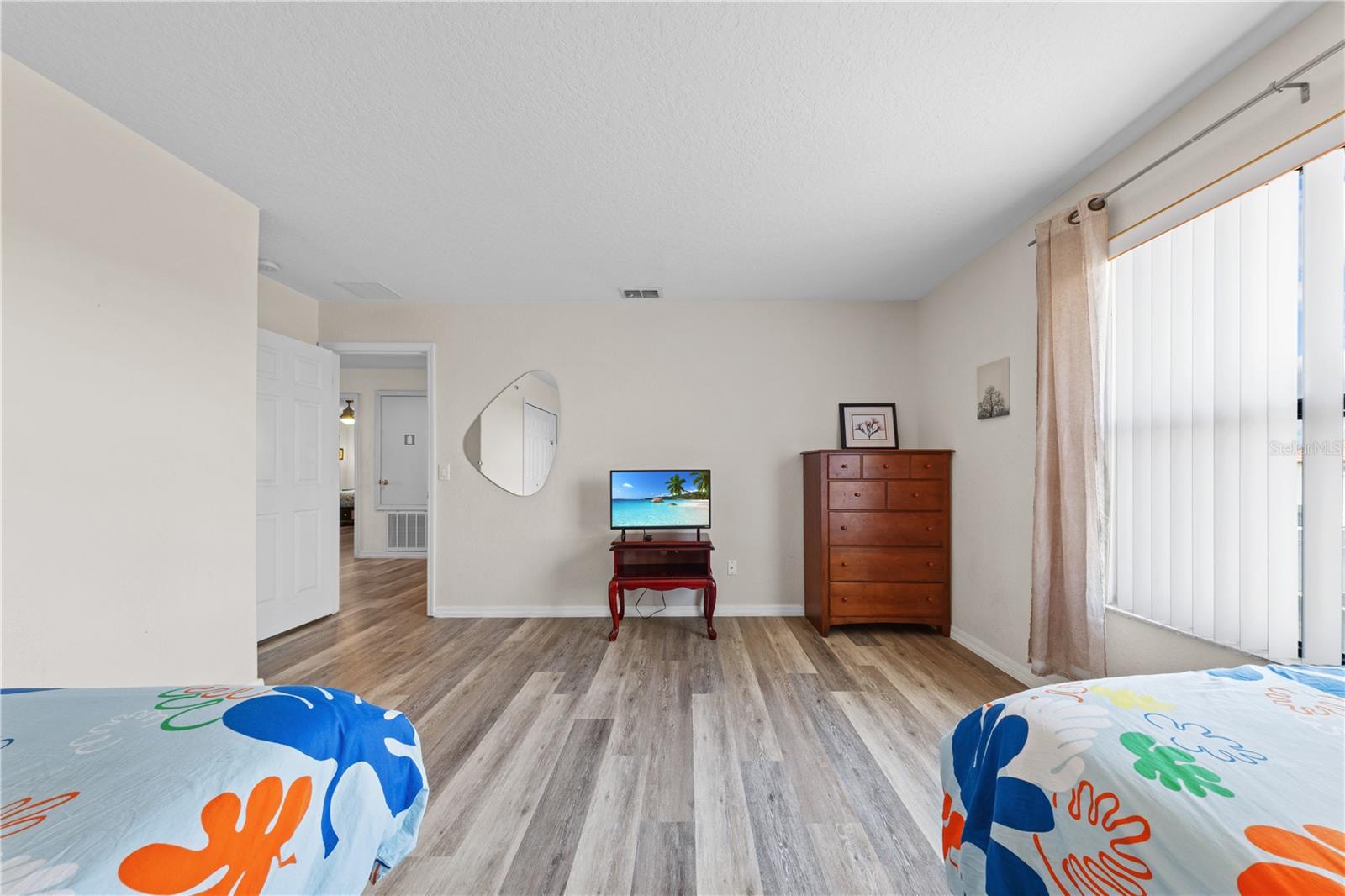 Image 42 of 65 For 114 Summer Place Loop