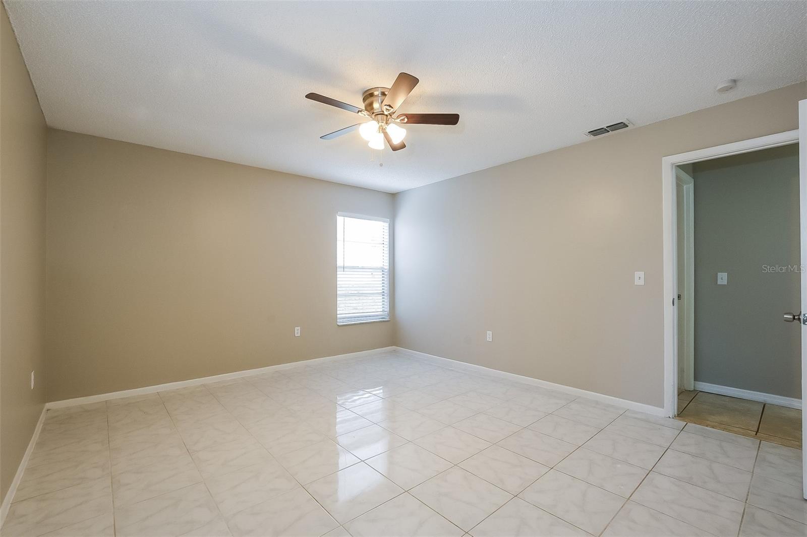 Image 12 of 21 For 5331 Broken Pine Circle