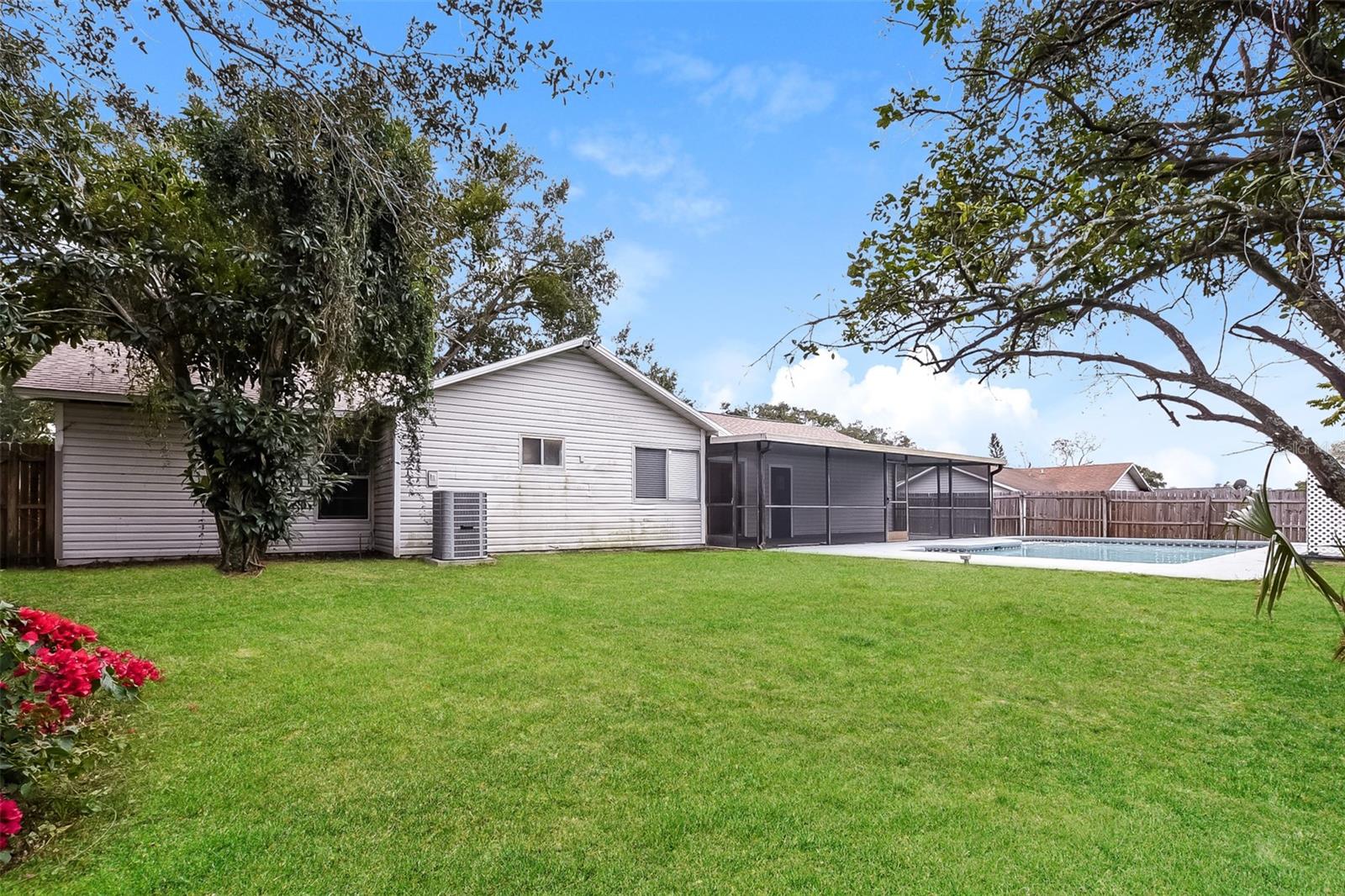 Image 20 of 21 For 5331 Broken Pine Circle